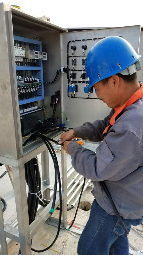 泉州芯谷南安高新技術產業園區工業污水處理廠工地2019年5月13日工作簡報-電氣安裝服務